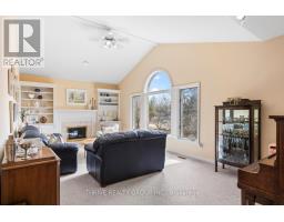 27 TETHERWOOD BOULEVARD - 21