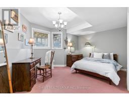 27 TETHERWOOD BOULEVARD - 44