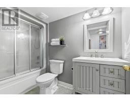 27 TETHERWOOD BOULEVARD - 45