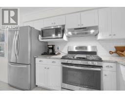 258 COLETTE DRIVE - 13