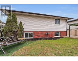 258 COLETTE DRIVE - 32