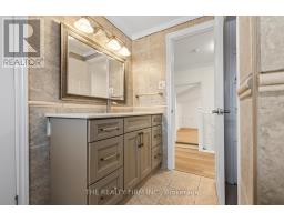 62 BEECHBANK CRESCENT - 30