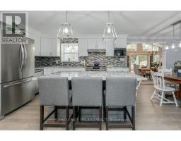 4 GRACE COURT - 12