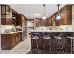11 - 1430 HIGHBURY AVENUE - 13
