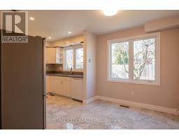 814 GRENFELL DRIVE - 12