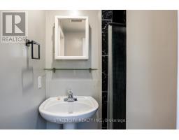 814 GRENFELL DRIVE - 23