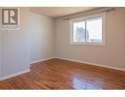 814 GRENFELL DRIVE - 29