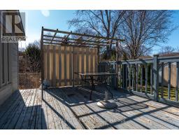 814 GRENFELL DRIVE - 41