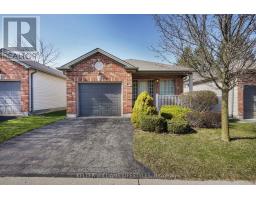 2 - 59 PENNYBROOK CRESCENT - 1