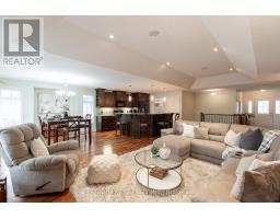 436 MACDONALD STREET - 18