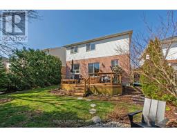48 MEADOWOAK CRESCENT - 42