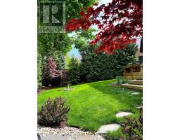 48 MEADOWOAK CRESCENT - 45