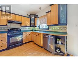 48 MEADOWOAK CRESCENT - 9