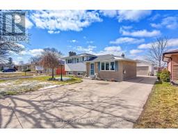 55 APONI CRESCENT - 2