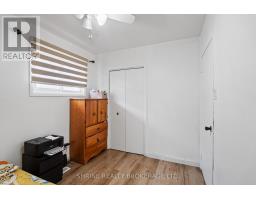 15 GARLAND CRESCENT - 29
