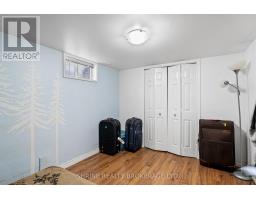 15 GARLAND CRESCENT - 39