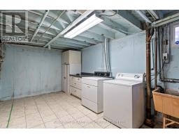 15 GARLAND CRESCENT - 43