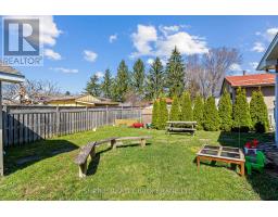 15 GARLAND CRESCENT - 46