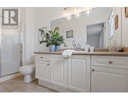 96 - 320 AMBLESIDE DRIVE - 22