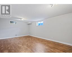 96 - 320 AMBLESIDE DRIVE - 34