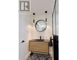 196 WYCHWOOD PARK - 32