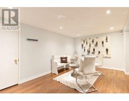 196 WYCHWOOD PARK - 39