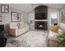 70 SHAW VALLEY DRIVE - 6