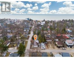 17 WARWICK AVENUE - 2