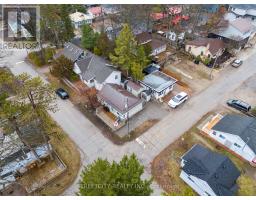 17 WARWICK AVENUE - 4