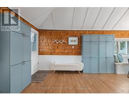 17 WARWICK AVENUE - 6
