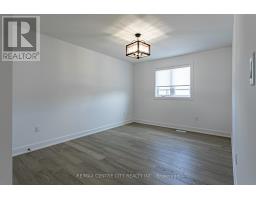 72 WAYSIDE LANE - 31