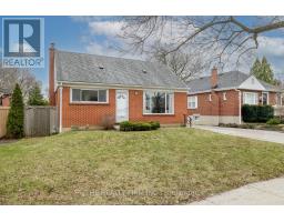 72 HEATHER CRESCENT - 2