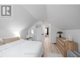 72 HEATHER CRESCENT - 22