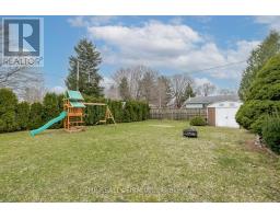 72 HEATHER CRESCENT - 35