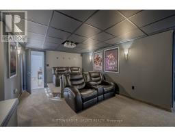 7071 CLAYTON WALK - 31