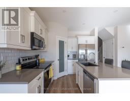 11 - 17 NICHOLSON STREET - 12