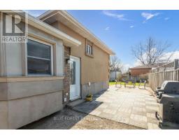 3 UPCOTT CRESCENT - 22