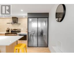 3 UPCOTT CRESCENT - 28
