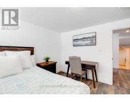 3 UPCOTT CRESCENT - 37