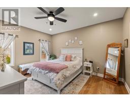 4 PINE VALLEY DRIVE - 18