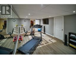 115 HULL ROAD - 33