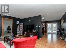 212 QUEEN STREET - 14