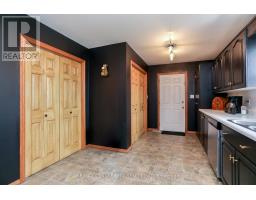 212 QUEEN STREET - 20