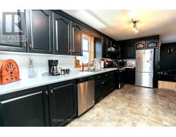 212 QUEEN STREET - 22