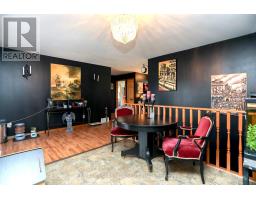 212 QUEEN STREET - 24