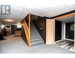 212 QUEEN STREET - 36