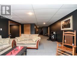 212 QUEEN STREET - 40