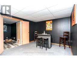 212 QUEEN STREET - 42