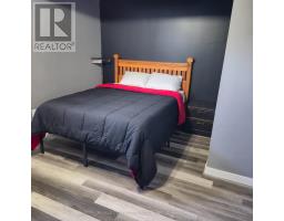 212 QUEEN STREET - 44