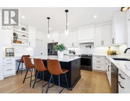 28 HAZELWOOD PASSAGE - 14